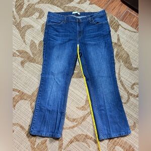 LEVI’s Classic Blue Women's Jeans, size 16 short, Bootcut